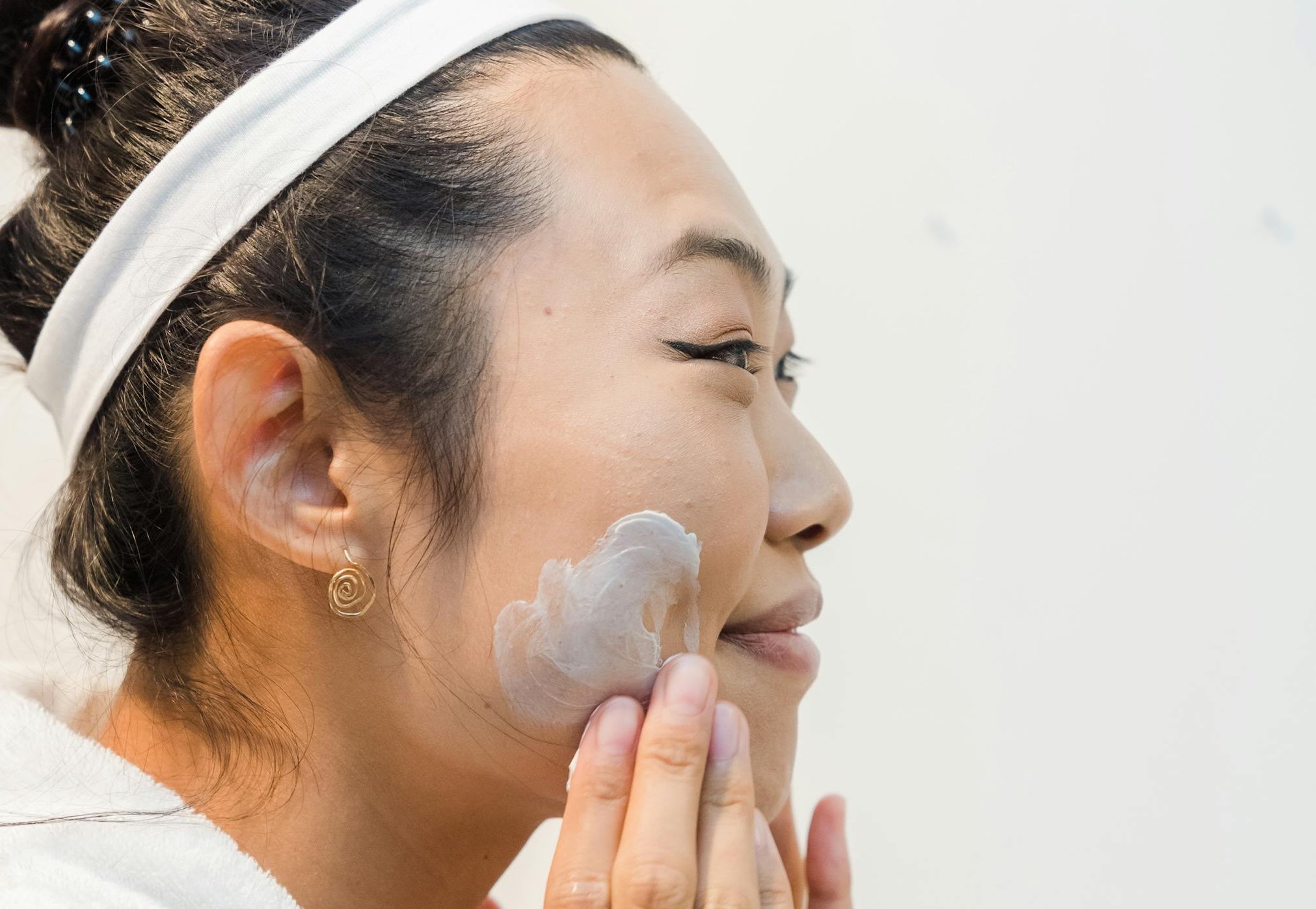 Firm, Plump, Smooth – Ways to Tell if Your Skincare Routine Works - Sente Labs